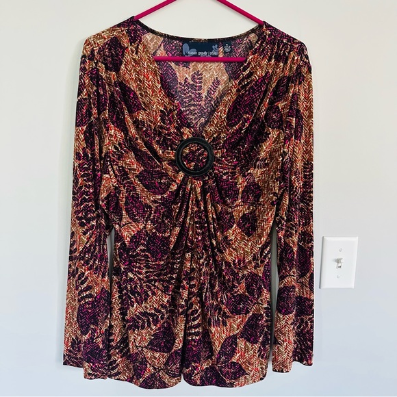 Susan Graver Tops - Susan Graver LiquidKnitPrint V-Neck Top w/Decorative Ring Detail, XL
